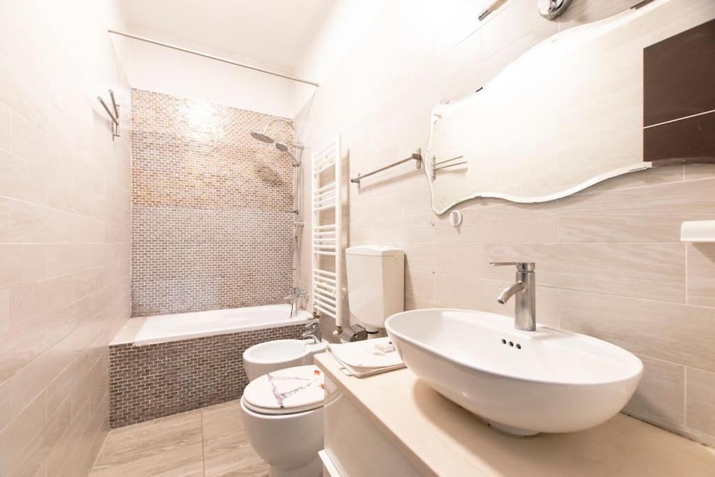 We Home - Sarpi House - Milano Exterior foto